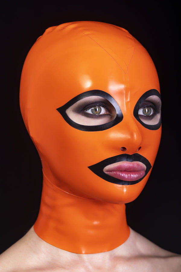 Latex mask with back zipper and contrasting eyes and mouth